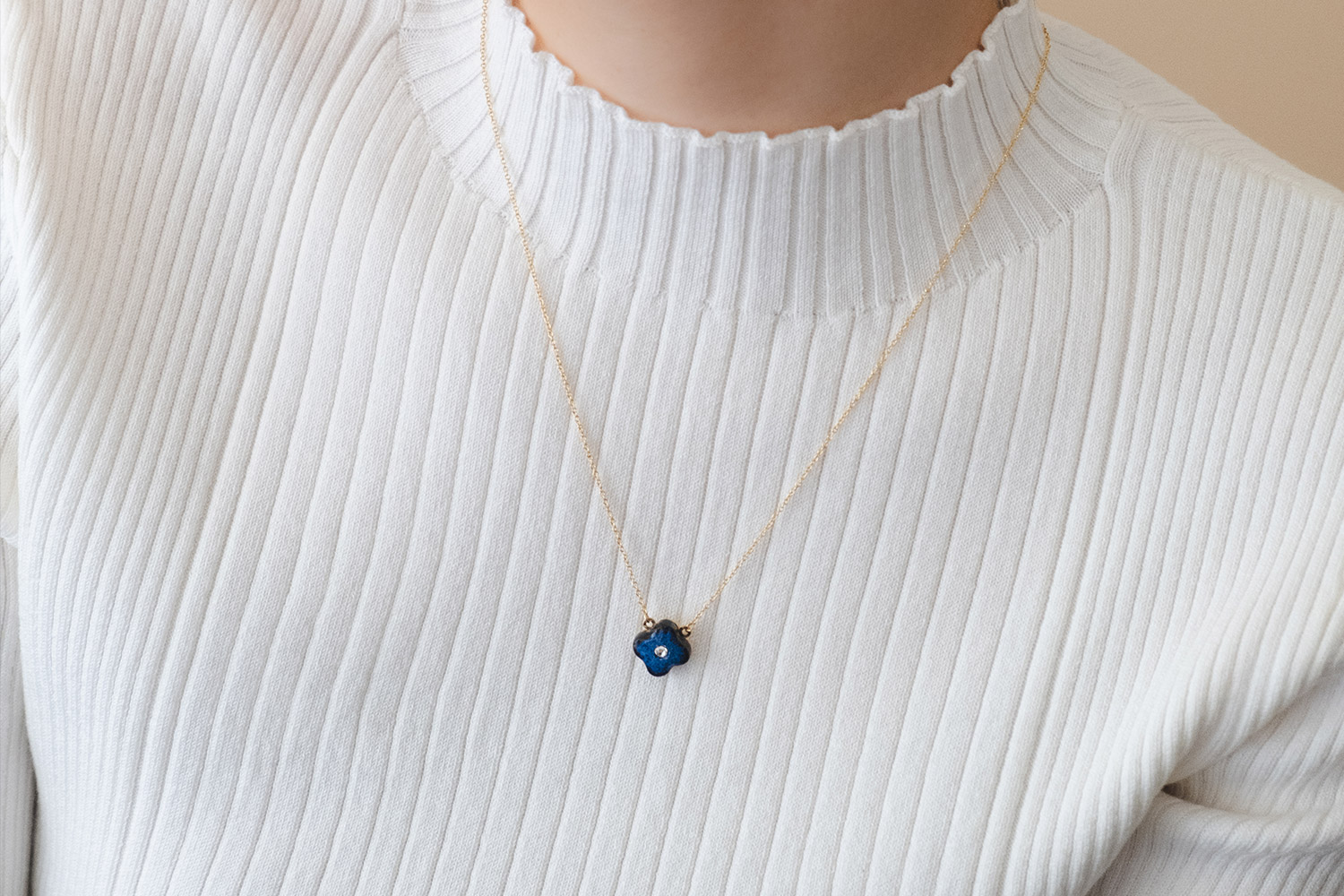 MIKELOオリジナル 陶器「tou」 小花 クリスタル ネックレス｜藍（あい） ギフトボックス付き